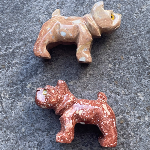 Stenen beeldjes bulldog
