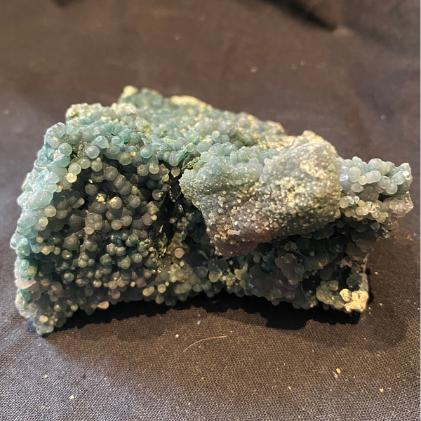 Grape agate A 255 gram