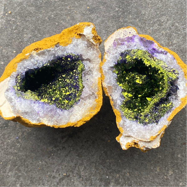 Gekleurde kwarts geode groen #5