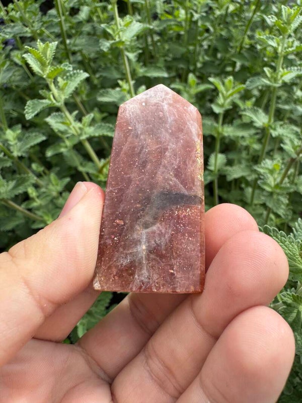 Golden sunstone obelisk #2