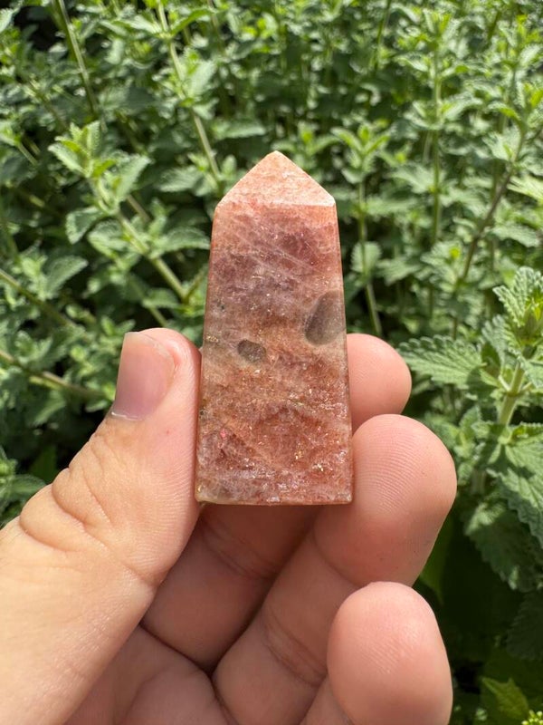 Golden sunstone obelisk #4