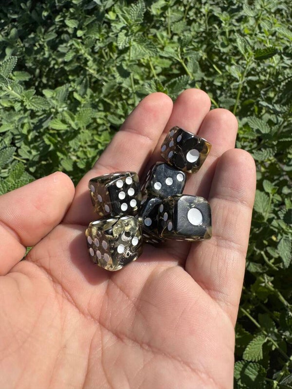 Epoxy resin dobbelstenen set D6 met obsidiaan