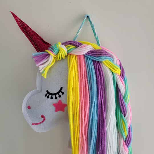 Speldjeshanger unicorn D