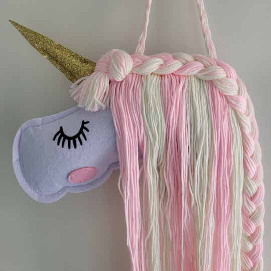 Speldjeshanger unicorn B