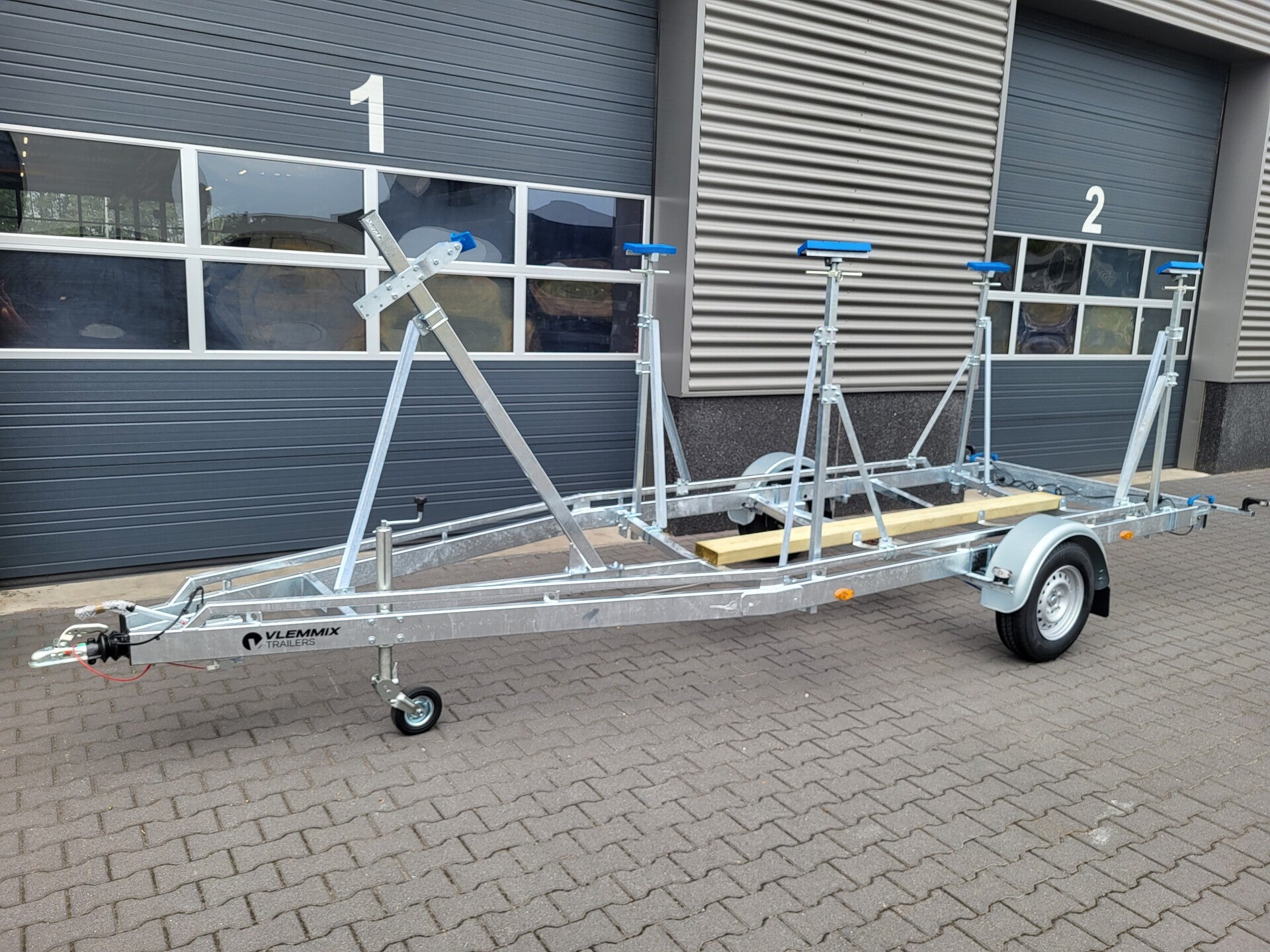 E Vlemmix Zeilboot trailer 1x 1800kg AS 700x220cm