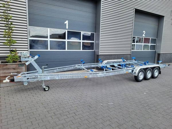 R Vlemmix boottrailer 3500KG 3x 1350kg AS 840x255cm