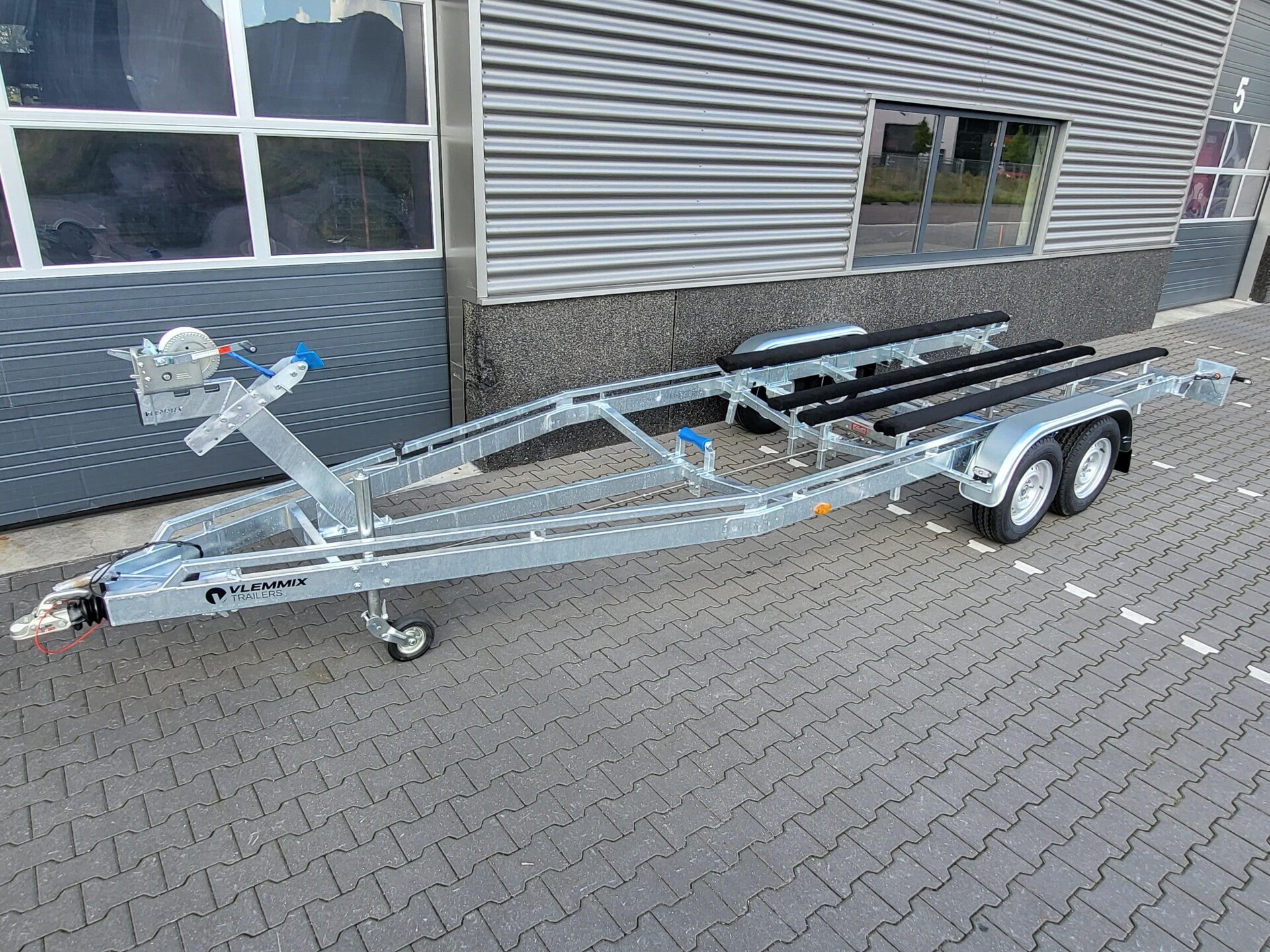 H Vlemmix Balkentrailer 3500KG 2×1800 kg AS 700x220cm