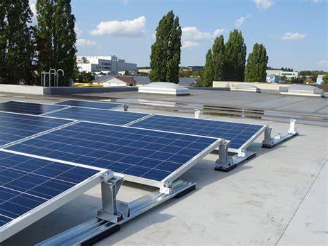 Flachdach Ost-West Aufständerung