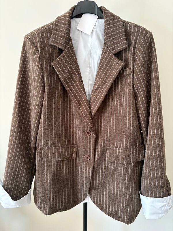 BLAZER BRUIN MET KRIJTSTREEP
