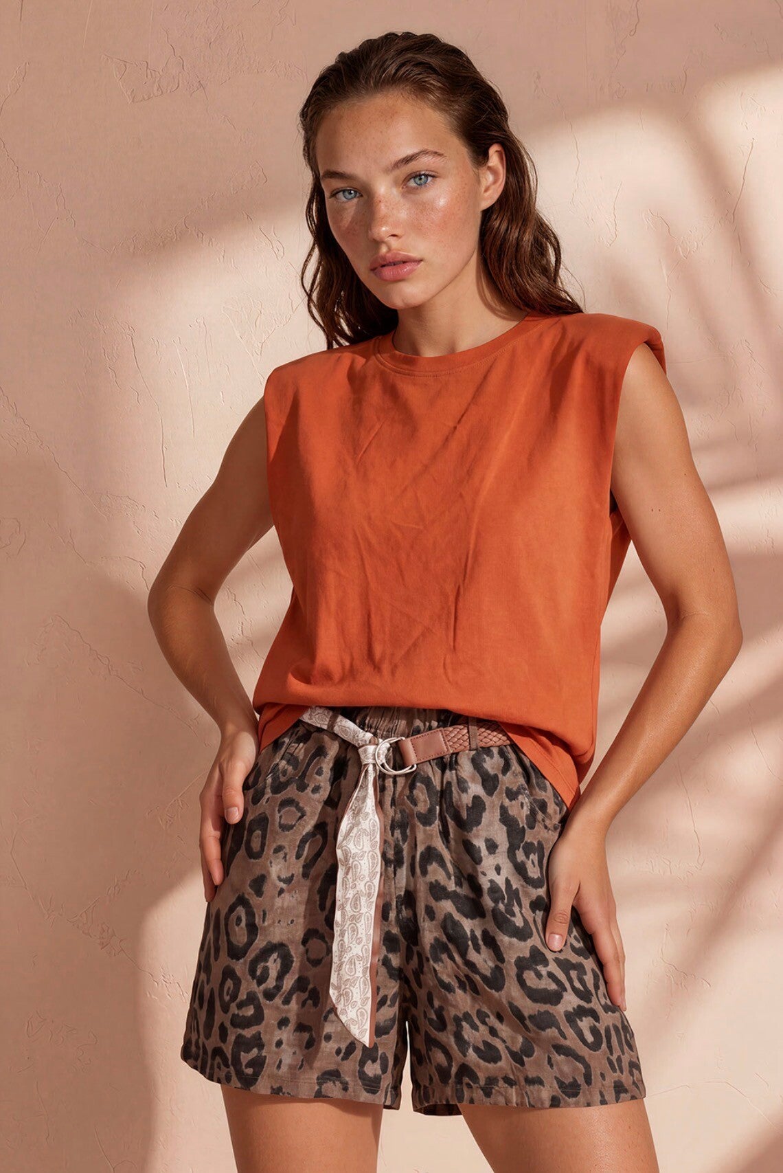 SHORT PANTERPRINT MET RIEM