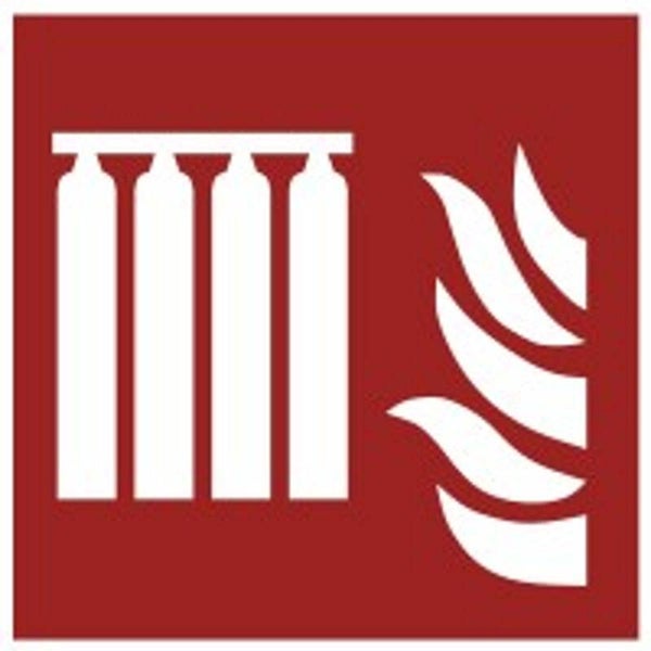 Aufkleber -  F008 Fest eingebaute Feuerlöschmittel-Batterie   - ISO DIN 7010 - Brandschutzzeichen - versch. Größen