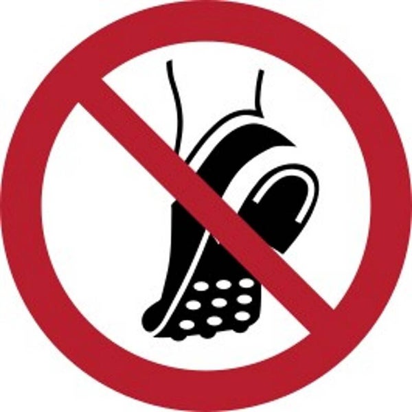 Aufkleber -  P035 Metallbeschlagenes Schuhwerk verboten   - ISO DIN 7010 - Verbotszeichen - versch. Größen