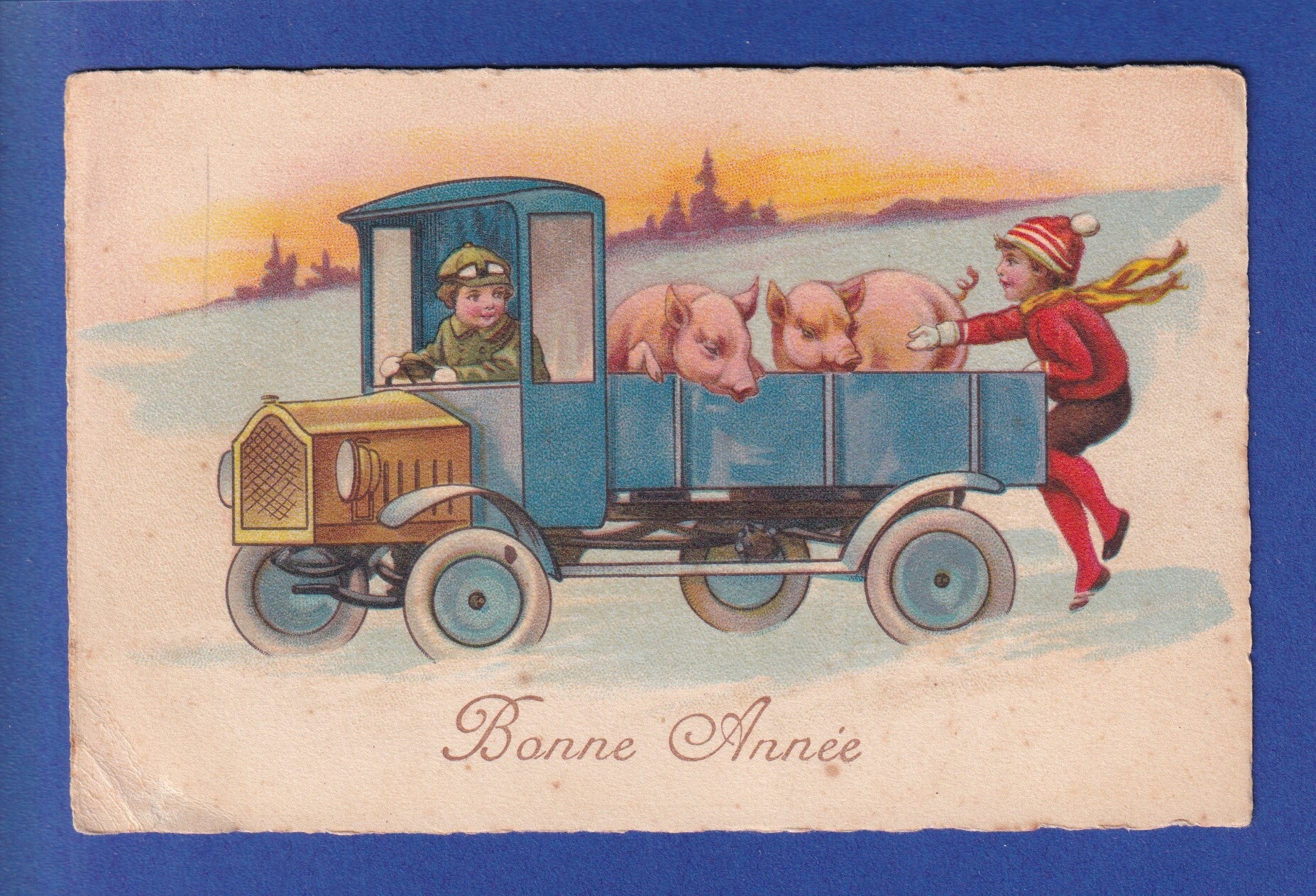 NOUVEL AN - Enfants - Cochons - 1927 // pli d'angle //