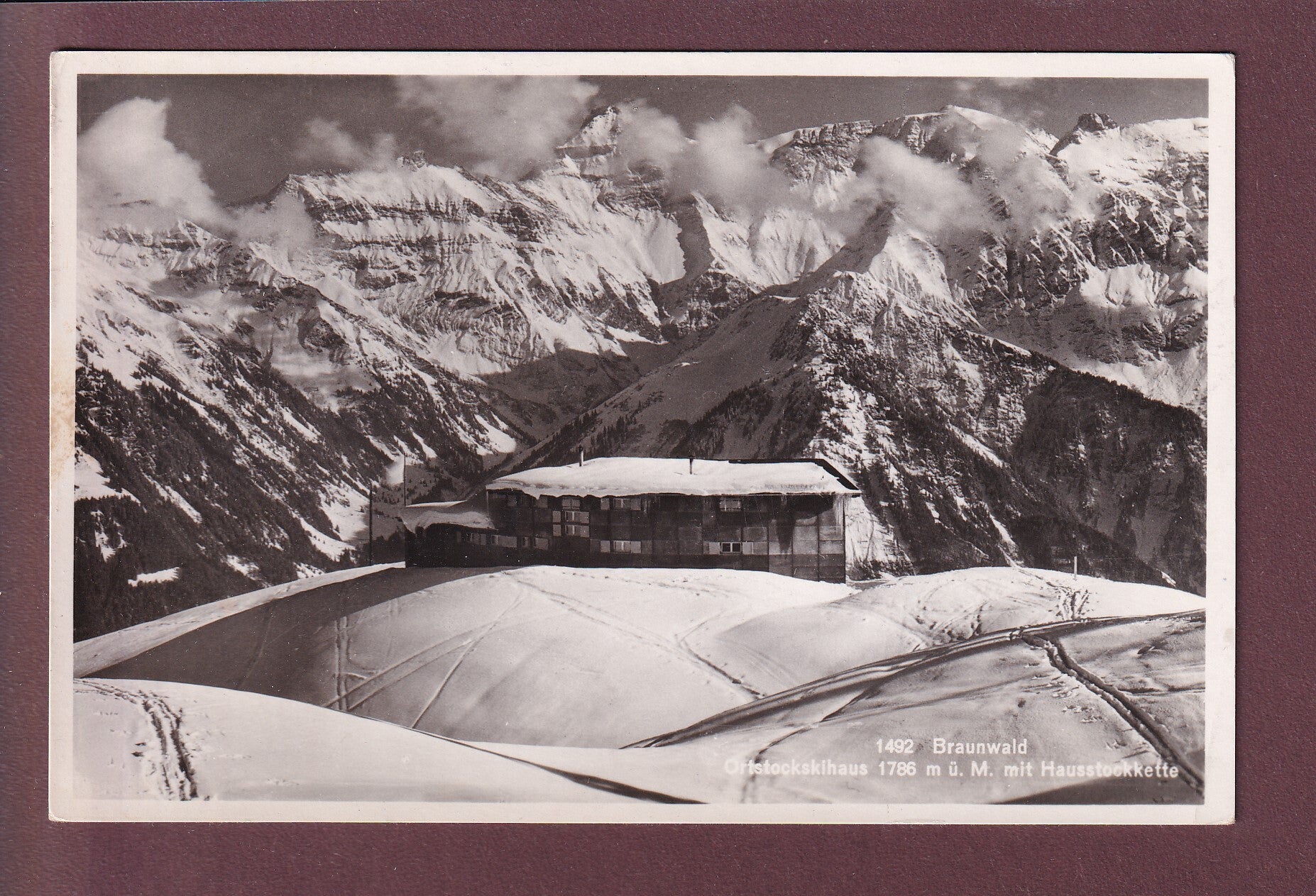 BRAUNWALD - Ortstoch Skihaus