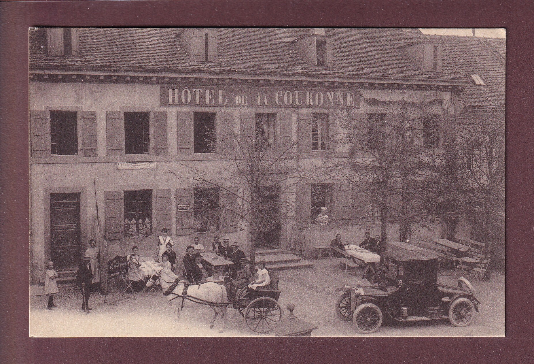 JUSSY - HÔTEL de LA COURONNE - Auto - Attelage