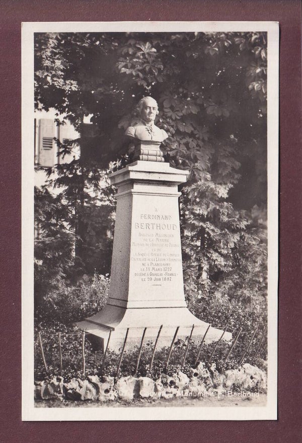 COUVET - Monument Berthoud