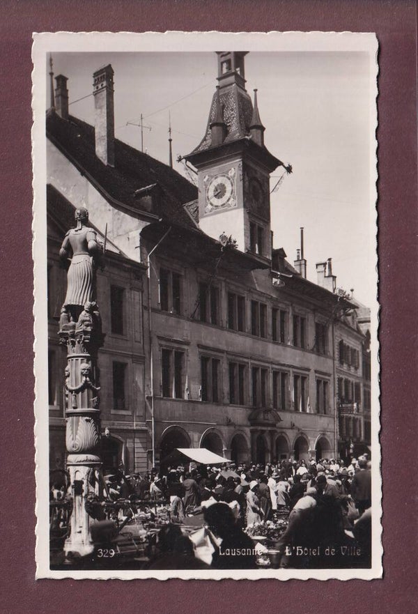LAUSANNE - Hôtel de Ville - Animé