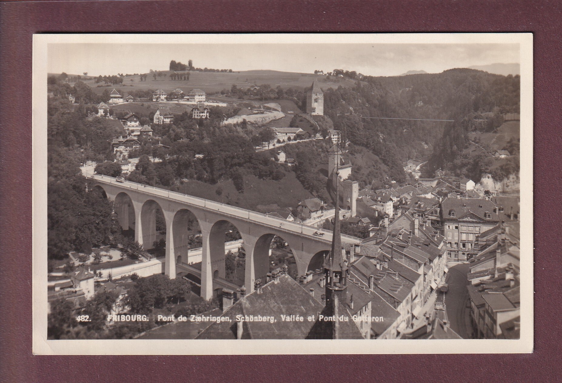 FRIBOURG - Pont de Zaehringen - Schönberg - 1934