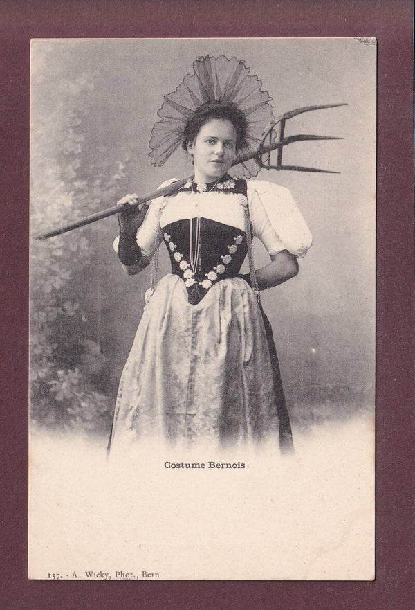 TRACHT - BERN