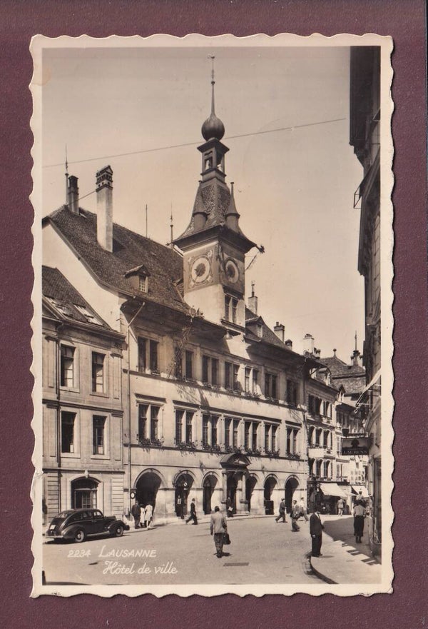 LAUSANNE - Hôtel de Ville - Auto - 1953