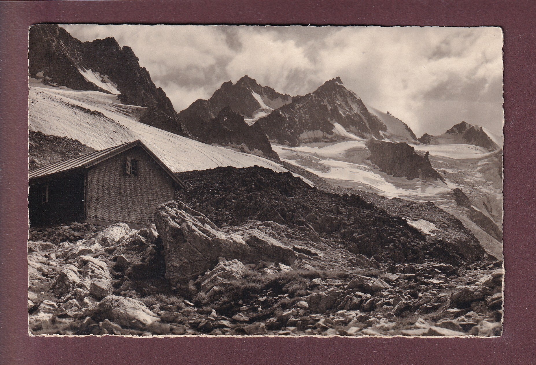 Cabane de SALEINAZ - Les Darreys - E. Gyger