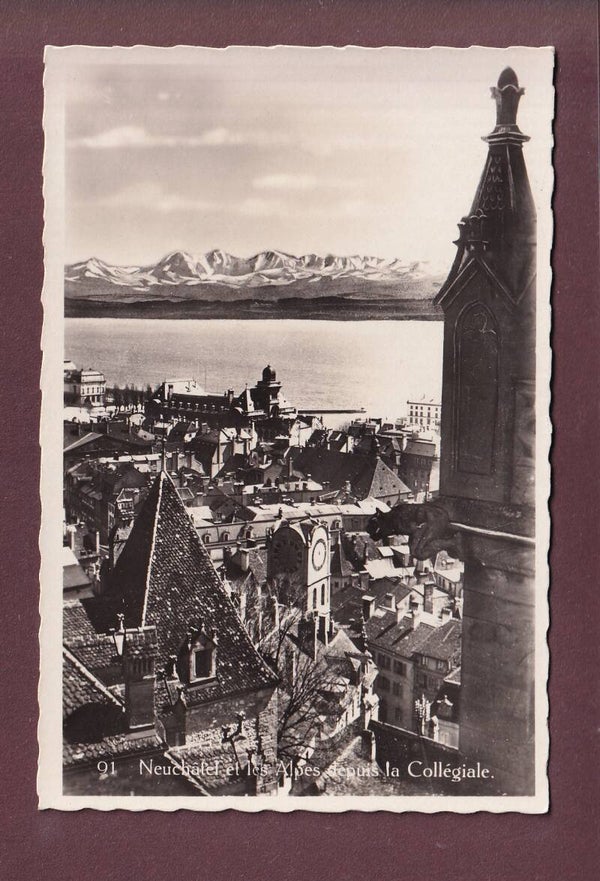 NEUCHÂTEL depuis la Collégiale