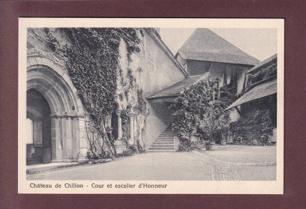 Château de CHILLON - Cour et Escalier d'Honneur