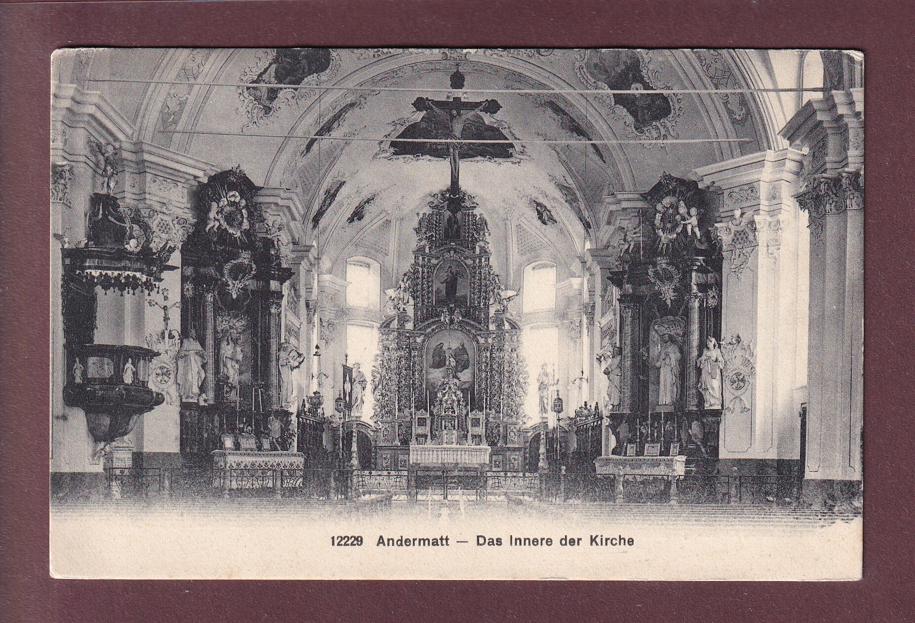 ANDERMATT - Innere der Kirche