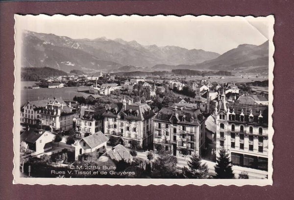 BULLE - Rues Tissot et de Gruyères // pli d'angle //