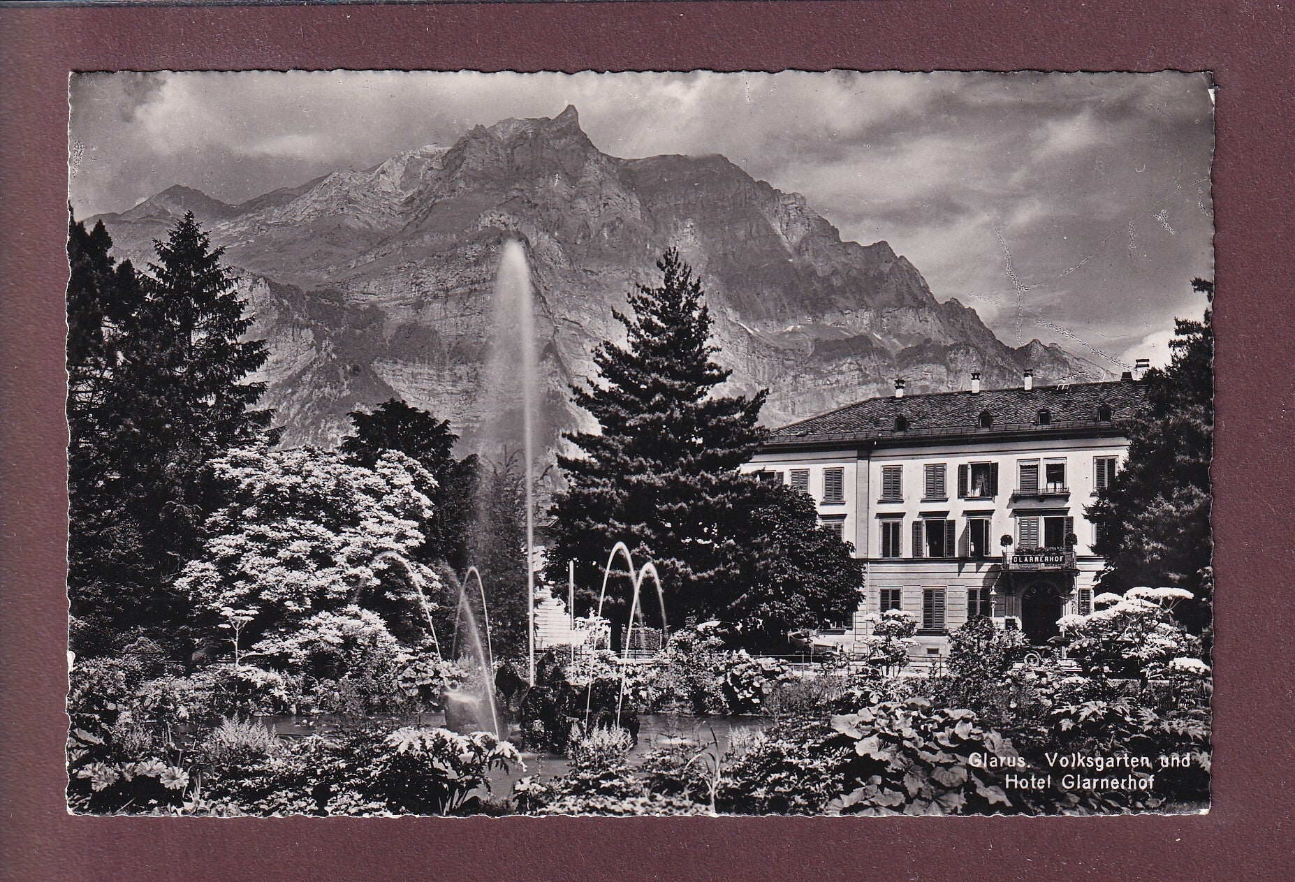 GLARUS - Volksgarten - Hotel Glarnerhof