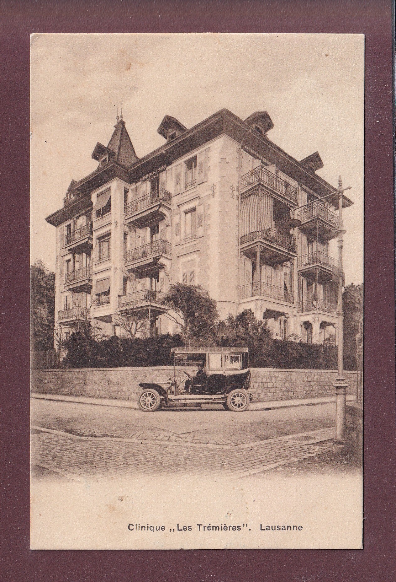 LAUSANNE - Clinique Les Trémières - Auto
