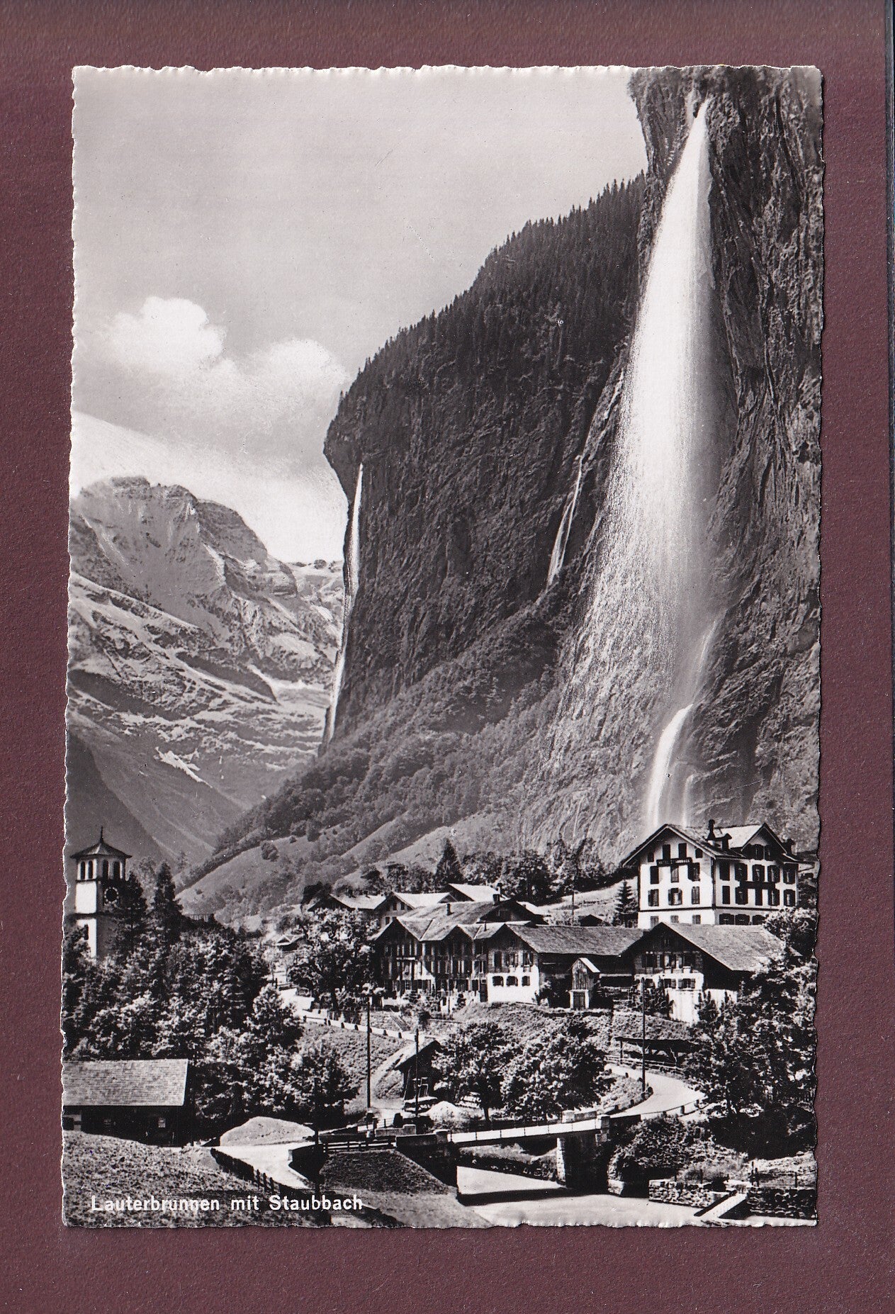 LAUTERBRUNNEN - Staubbach