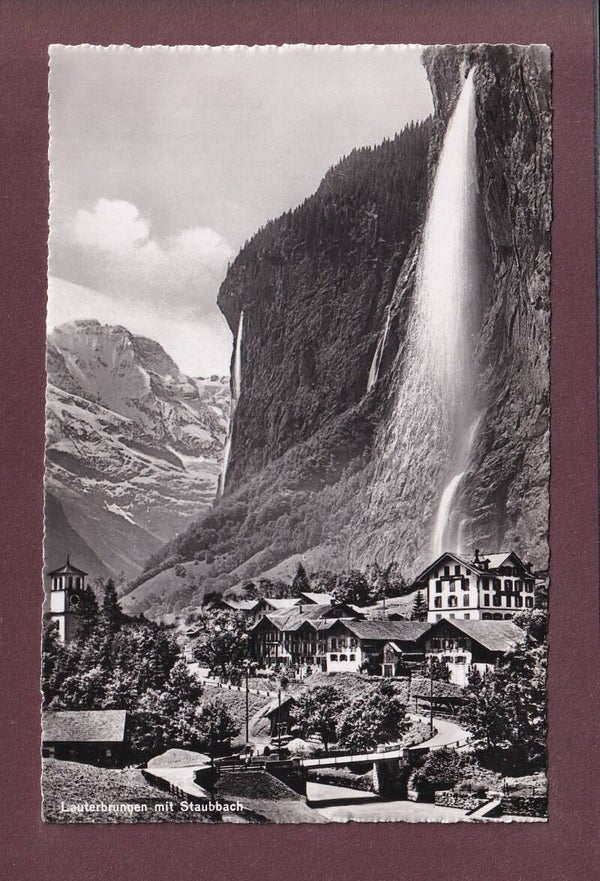 LAUTERBRUNNEN - Staubbach