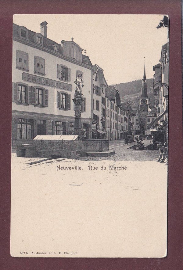 LA NEUVEVILLE - Hôtel du Lac - Fontaine