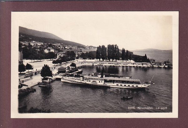 NEUCHÂTEL - Le Port - Bateau FRIBOURG