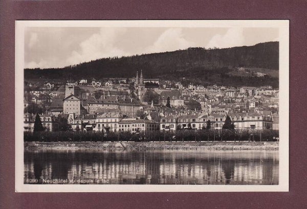 NEUCHÂTEL depuis le lac