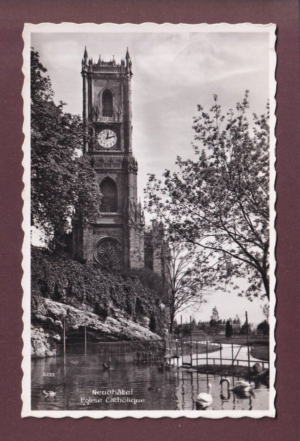 NEUCHÂTEL - Eglise Catholique - 1945