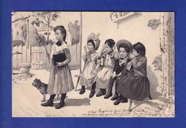 ENFANT - Groupe de jeunes filles // trou //