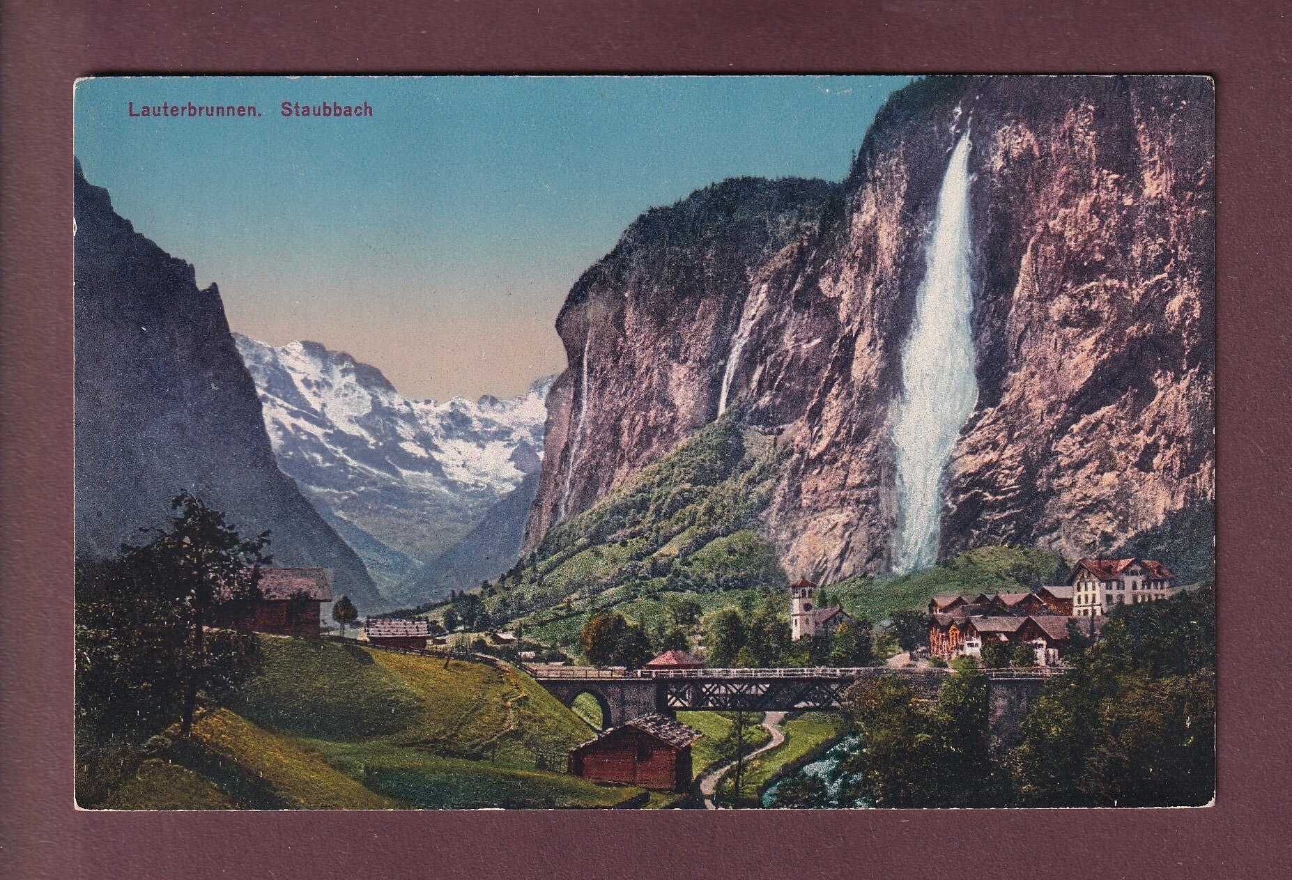 LAUTERBRUNNEN - Staubbach