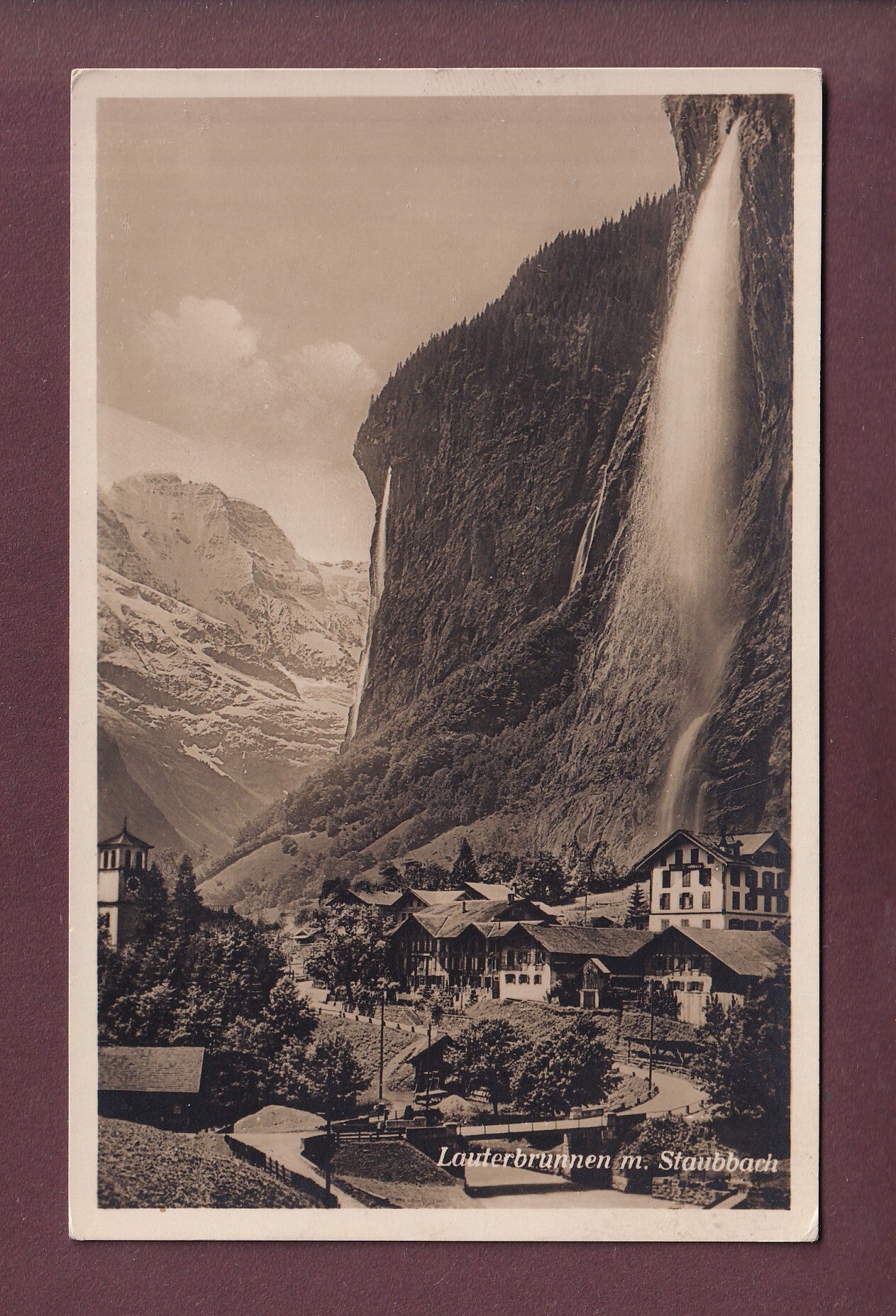 LAUTERBRUNNEN - Staubbach