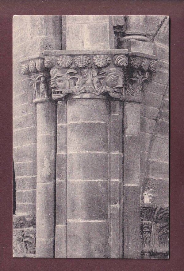 SION - Valère - Chapiteaux du Chœur