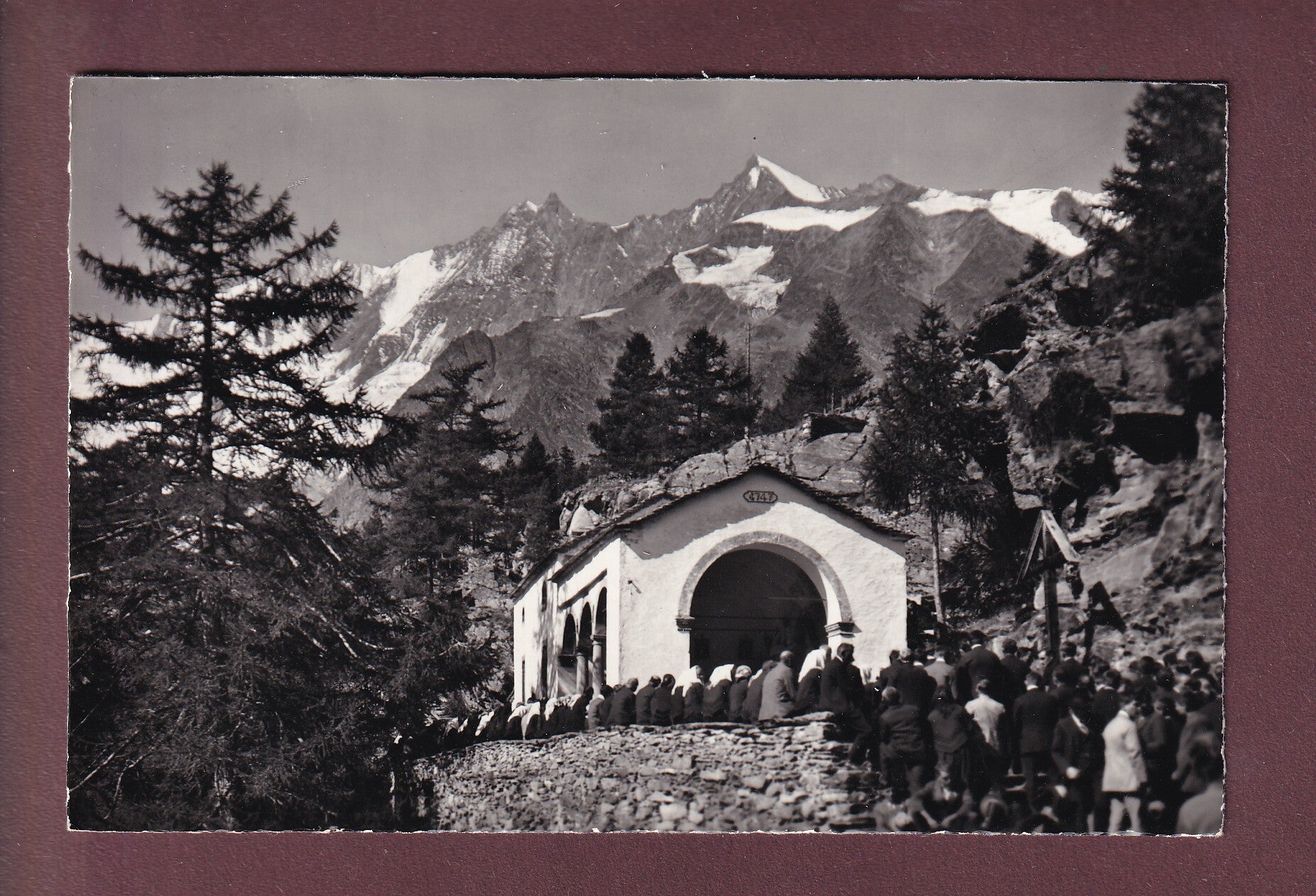 SAAS-FEE - Maria z. Hohen Stiege - Viele Leute
