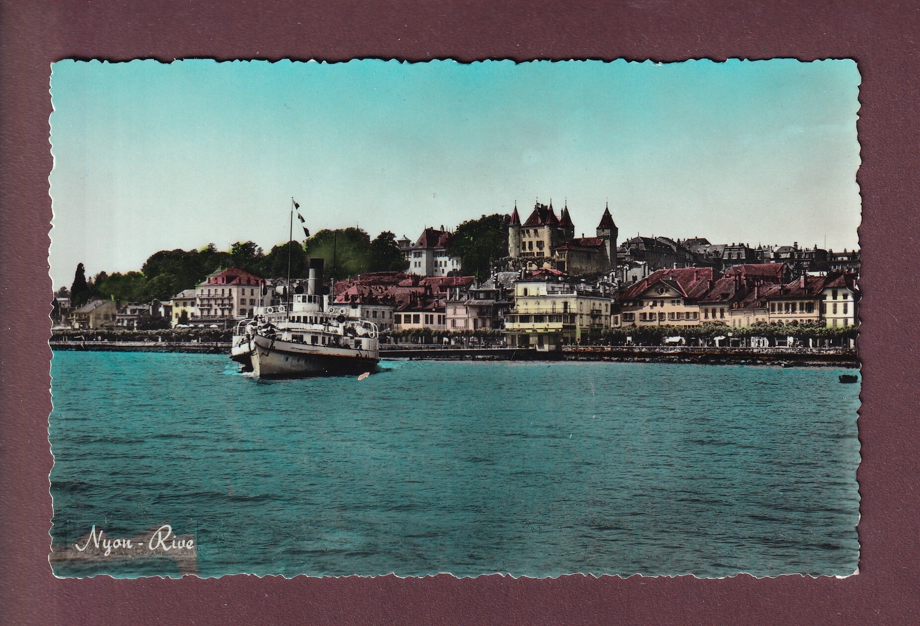 NYON - Bateau CGN et quai