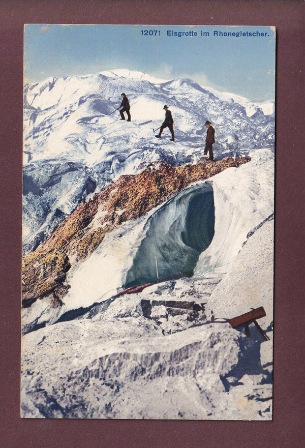 Eisgrotte im RHONEGLETSCHER