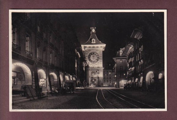 BERN bei Nacht - Zeitglockenturm - Auto