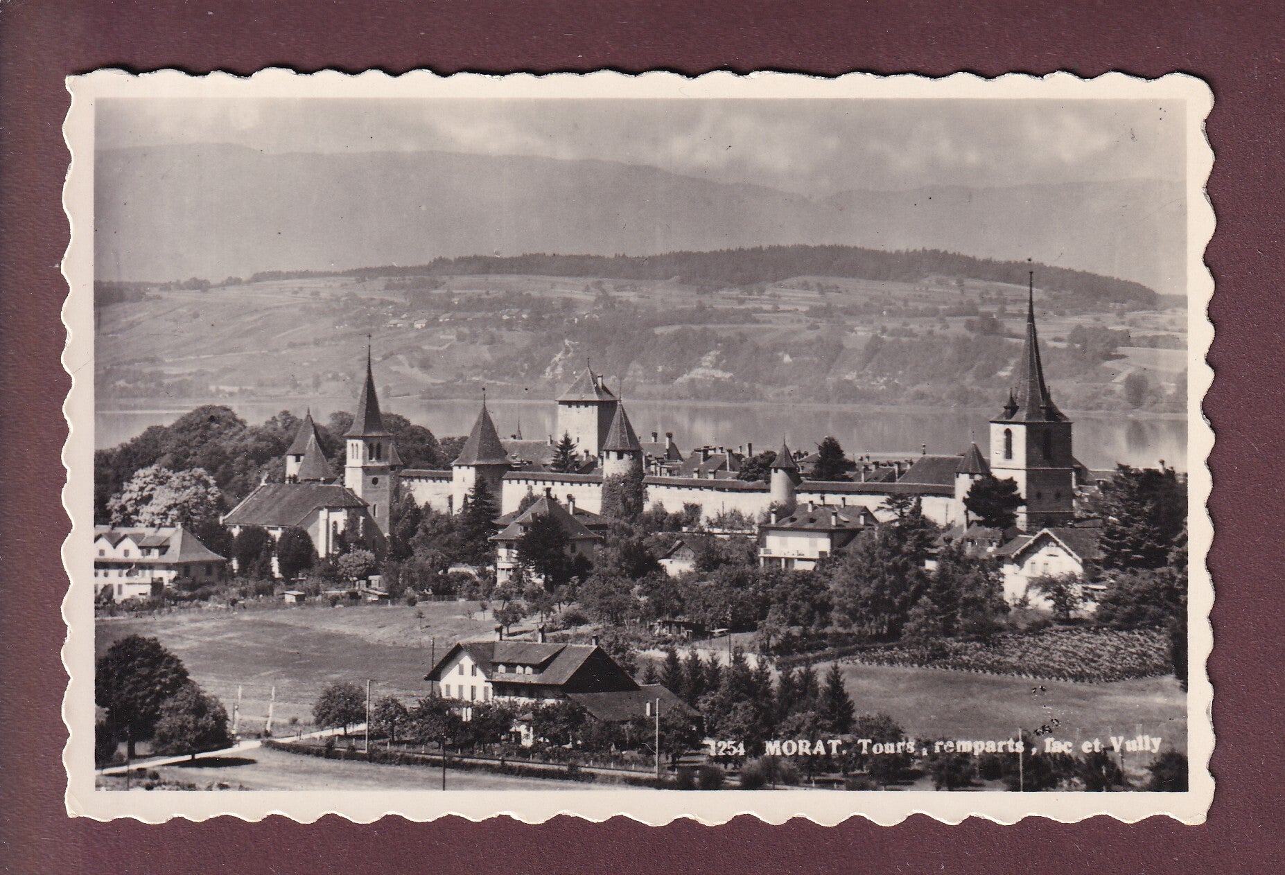 MORAT - Tours - Remparts - Lac et Vully
