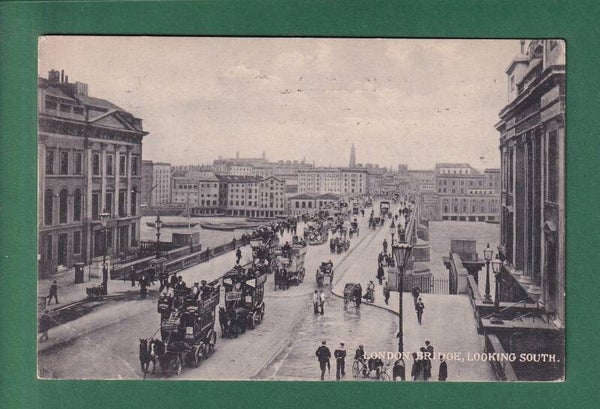 LONDON - London Bridge looking south 1910 // corner fold //