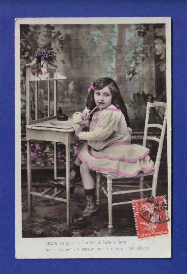 ENFANT - Jeune fille écrivain