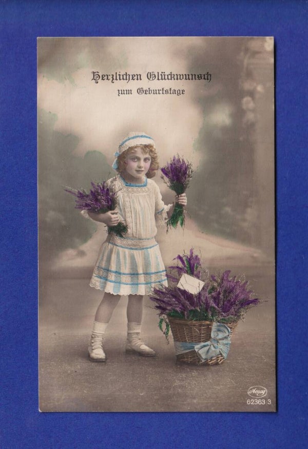ENFANT / KIND - Geburtstag - Mädchen und Blumen
