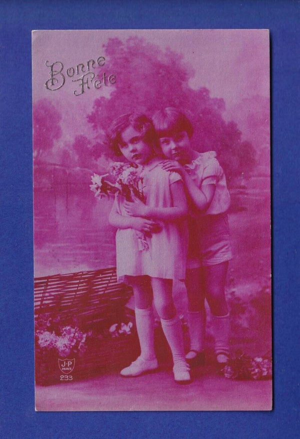 ENFANT - Jeunes filles et fleurs